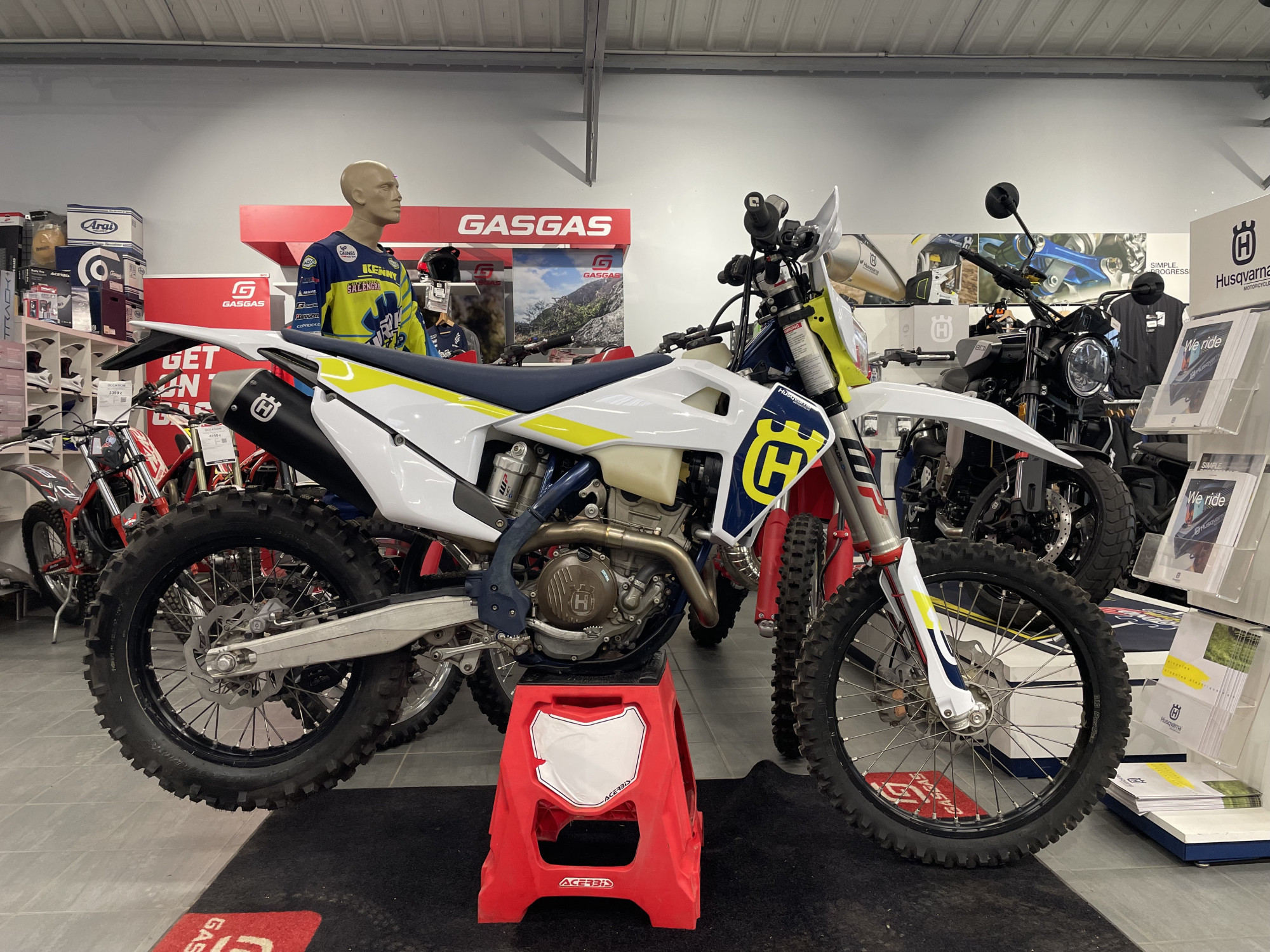 HUSQVARNA FE 250