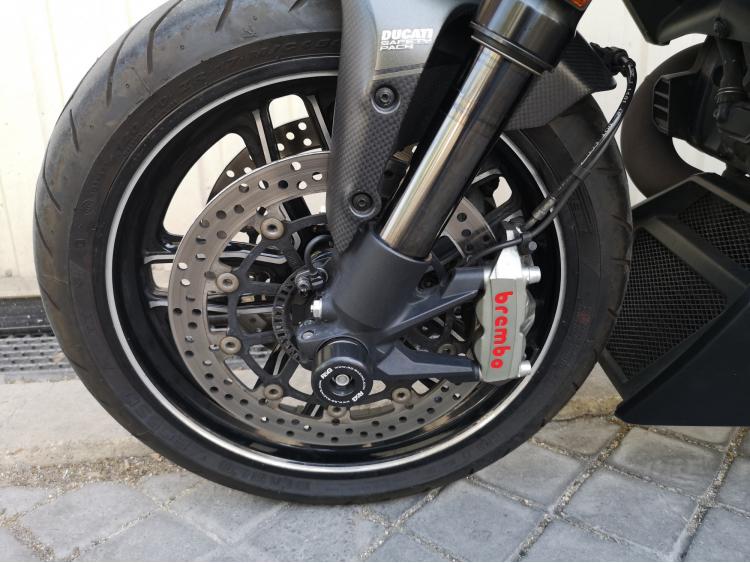 DUCATI DIAVEL 1200 CARBON