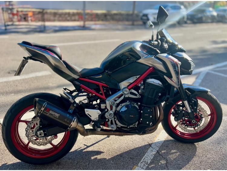 KAWASAKI Z 900