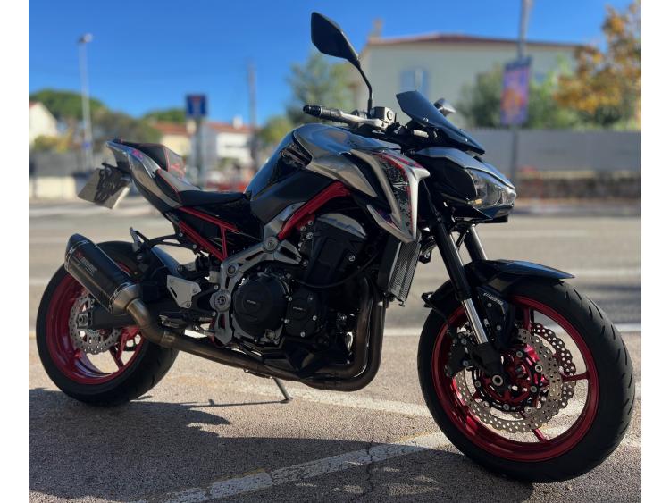KAWASAKI Z 900