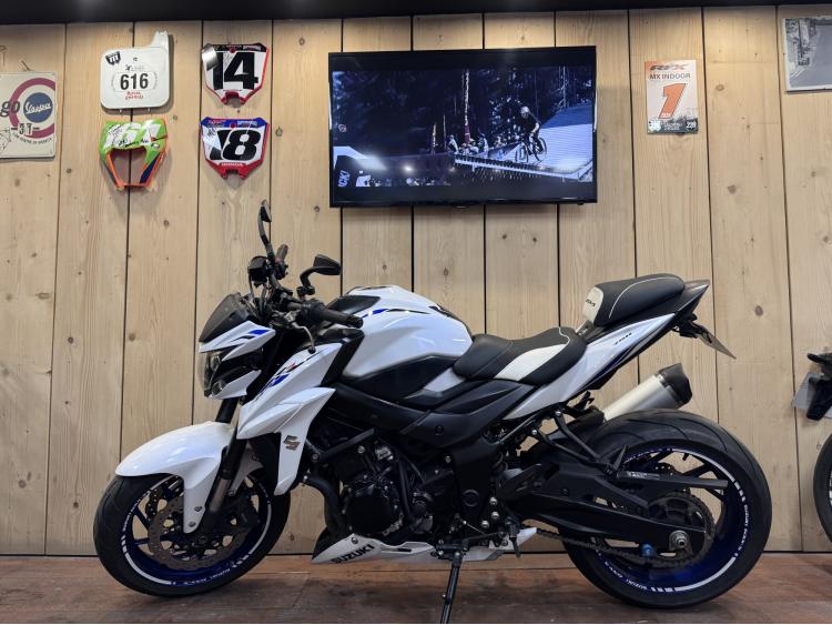 SUZUKI GSX-S 750 / GANRATIE 12 MOIS 