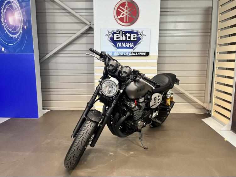 YAMAHA XJR 1300 RACER