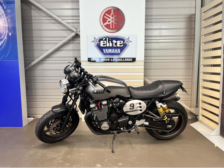 YAMAHA XJR 1300 RACER