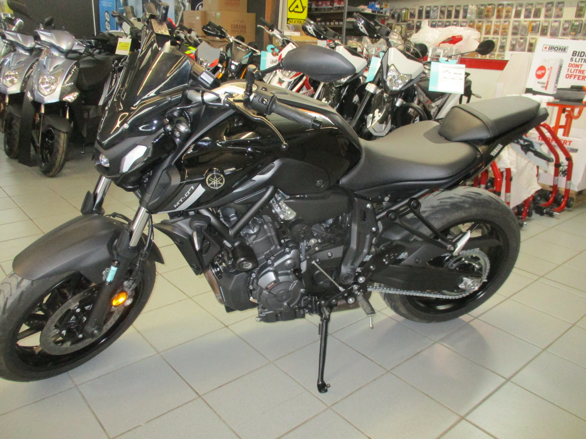 YAMAHA MT-07 (47.5CV)