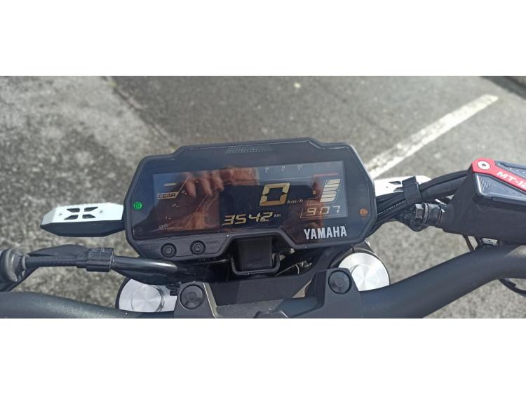 YAMAHA MT-125 ABS