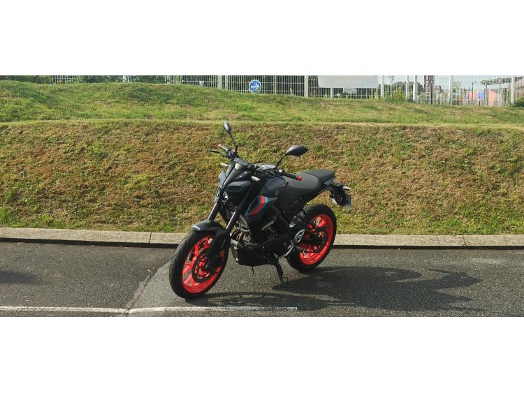YAMAHA MT-125 ABS