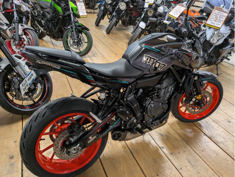 YAMAHA MT-07 (47.5CV)