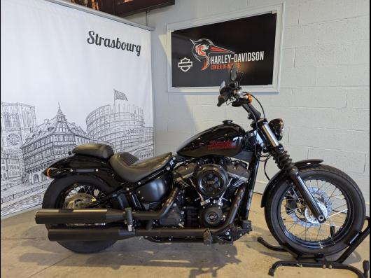 HARLEY-DAVIDSON SOFTAIL STREET BOB 1745