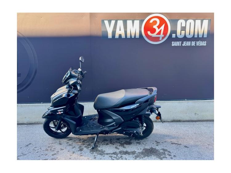 YAMAHA RayZR 125