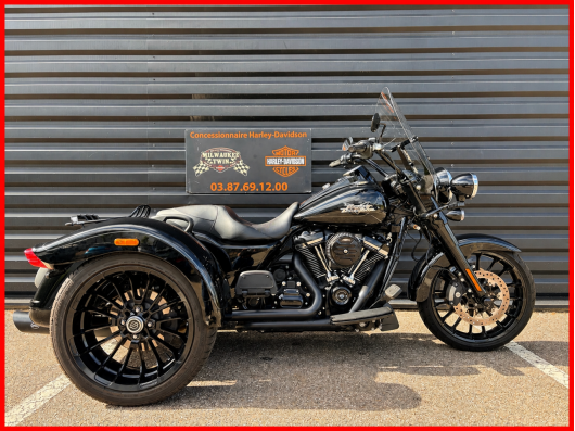 HARLEY-DAVIDSON TRIKE FREEWHEELER 1868