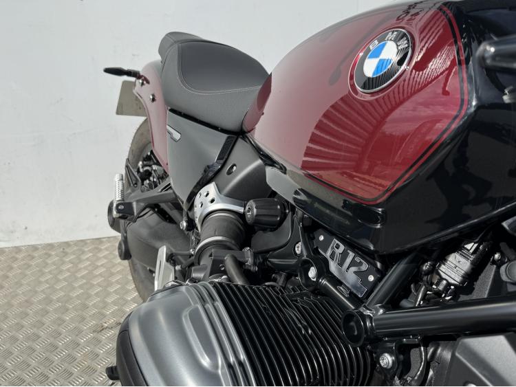 BMW R 12
