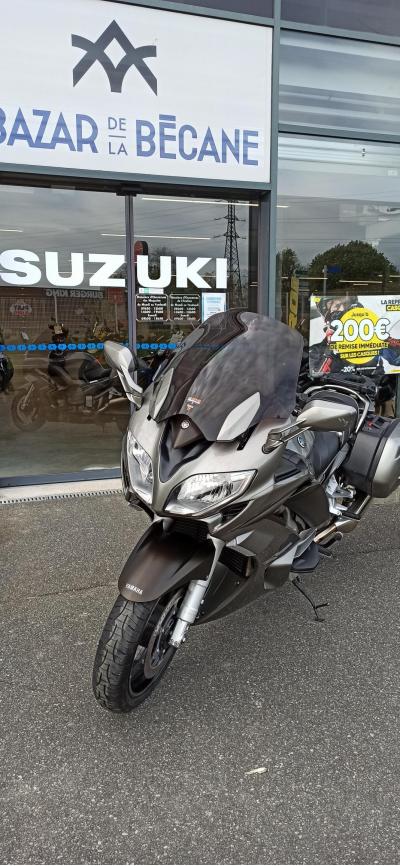 YAMAHA FJR 1300