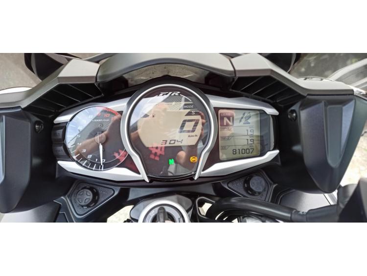 YAMAHA FJR 1300
