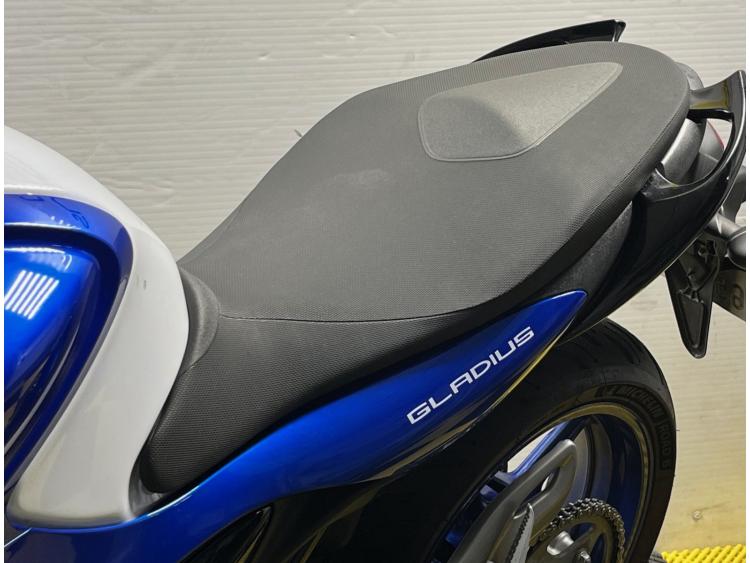 SUZUKI SFV-650 GLADIUS  ABS  L3