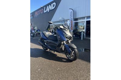 YAMAHA XMAX 300