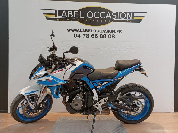 SUZUKI GSX-8S A2