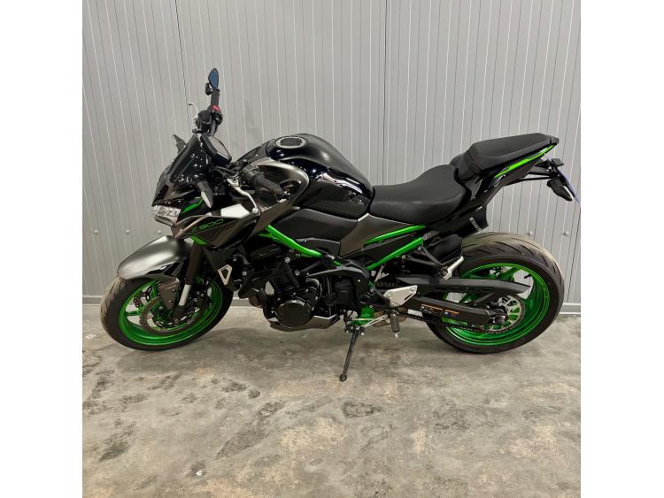 KAWASAKI Z 900