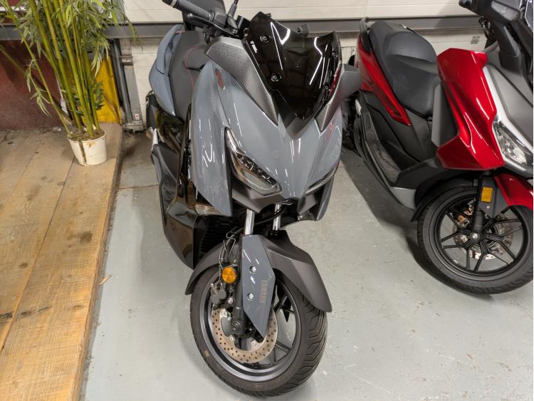 YAMAHA XMAX 125 TECH MAX