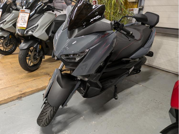 YAMAHA XMAX 125 TECH MAX