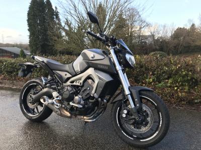 YAMAHA MT-09
