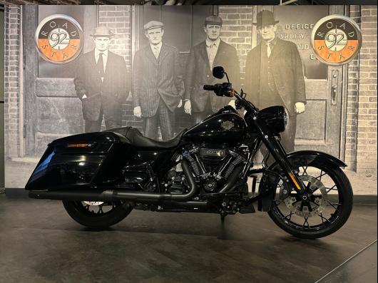 HARLEY-DAVIDSON TOURING ROAD KING 1868 SPECIAL