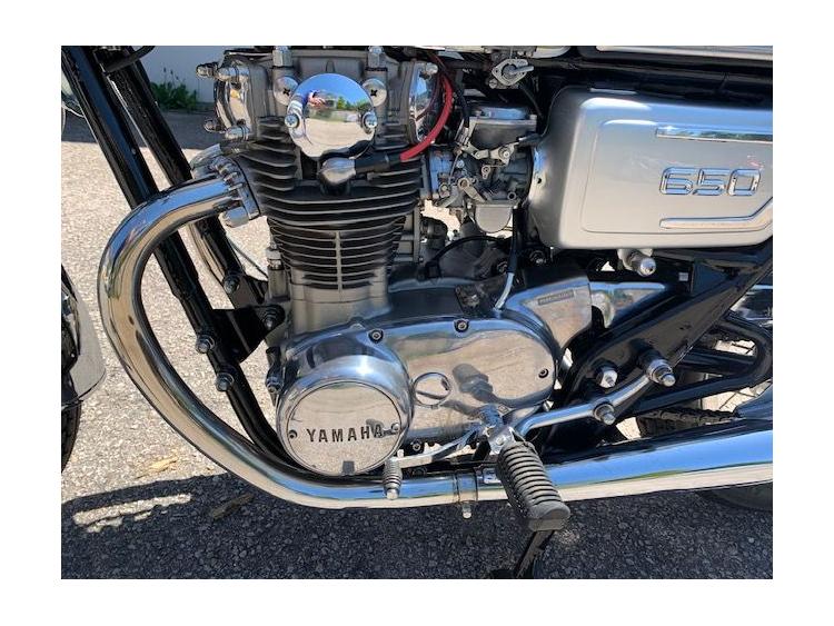 YAMAHA XS