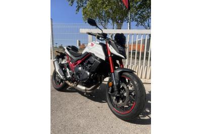 HONDA CB 750 HORNET