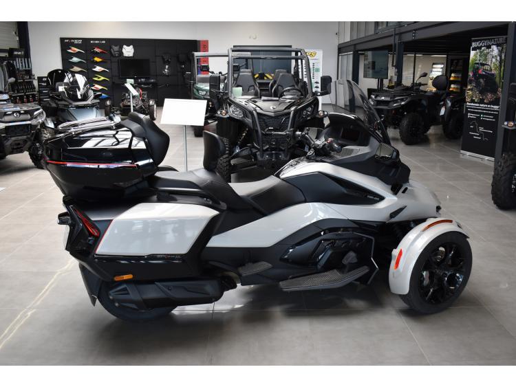 CAN-AM SPYDER RT 1330 can am canam