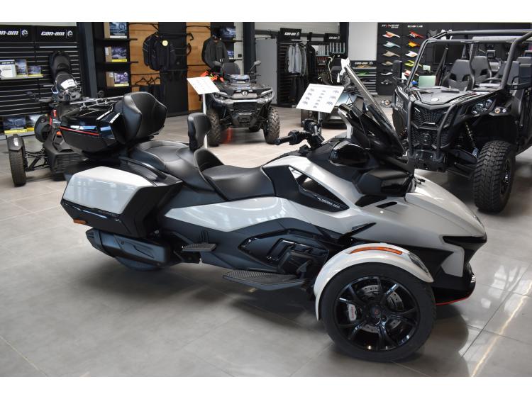 CAN-AM SPYDER RT 1330 can am canam