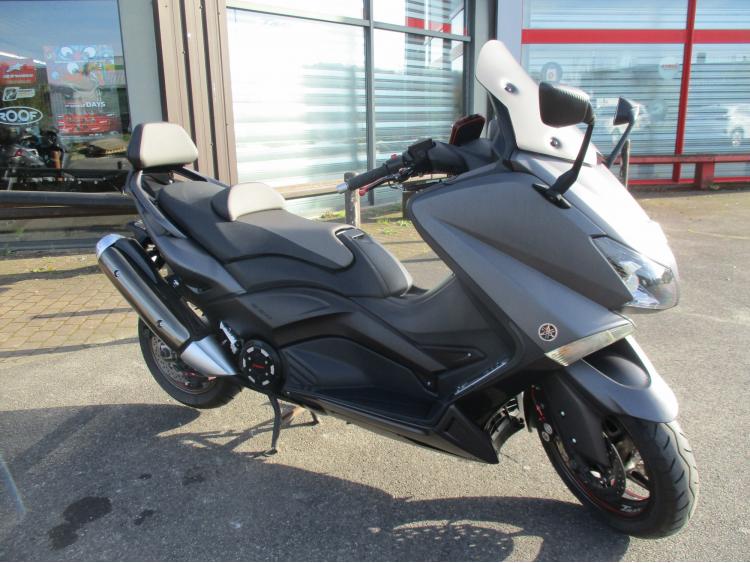 YAMAHA XP T-MAX 530