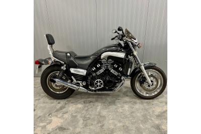 YAMAHA V-MAX 1200