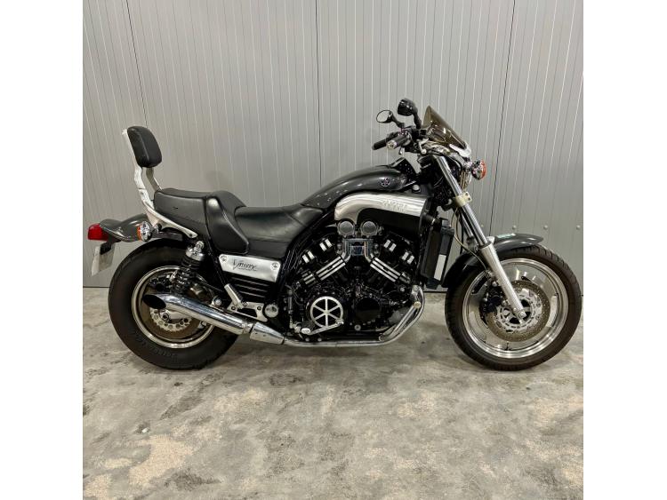 YAMAHA V-MAX 1200