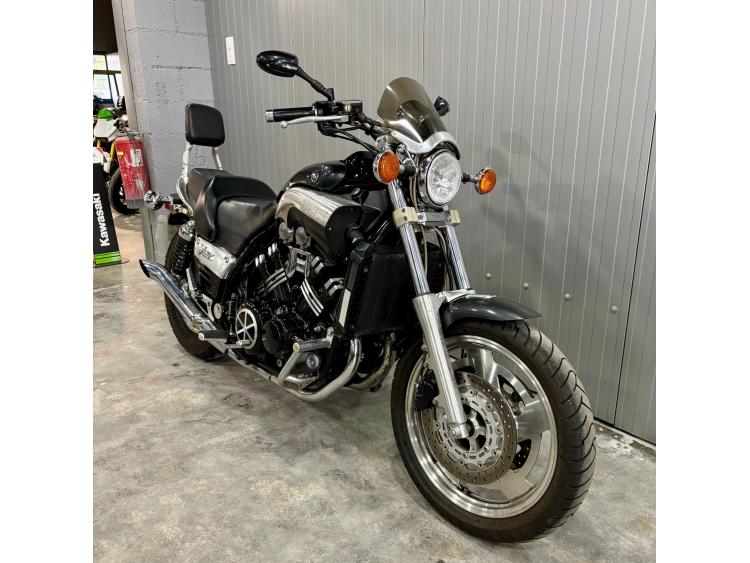 YAMAHA V-MAX 1200