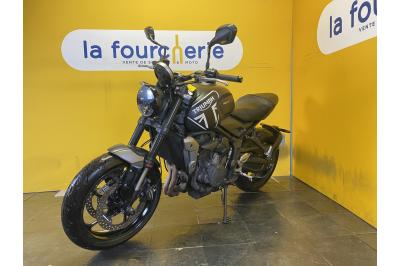 TRIUMPH TRIDENT 660