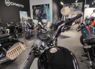 HARLEY-DAVIDSON SPORTSTER SUPERLOW 883 
