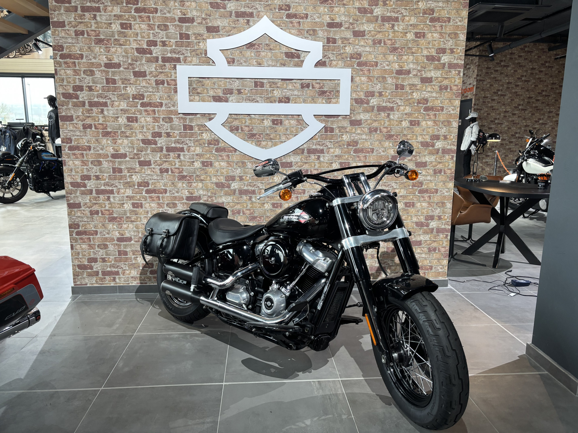 HARLEY-DAVIDSON SOFTAIL SLIM 1745