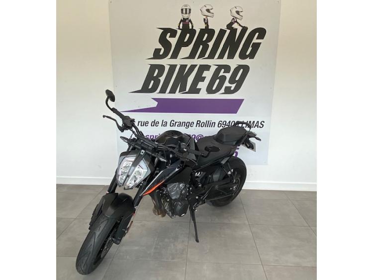 KTM 890 DUKE