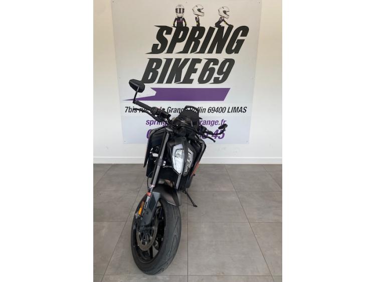 KTM 890 DUKE