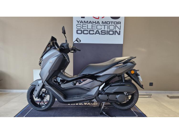 YAMAHA NMAX 125