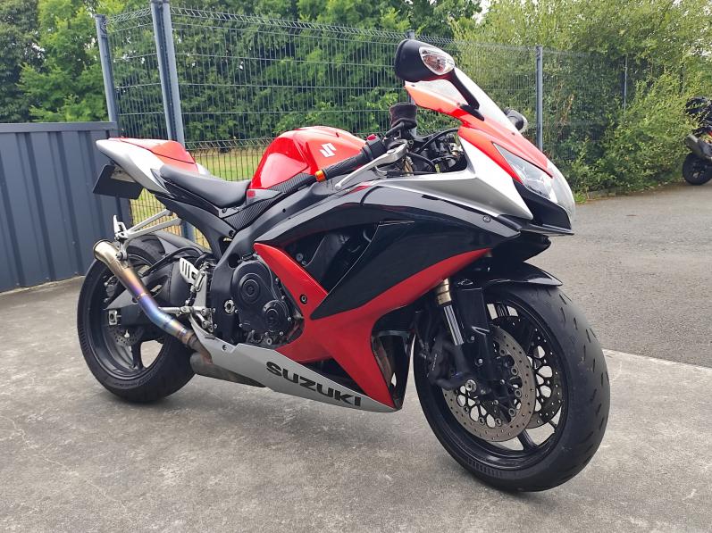 SUZUKI GSX-R 600