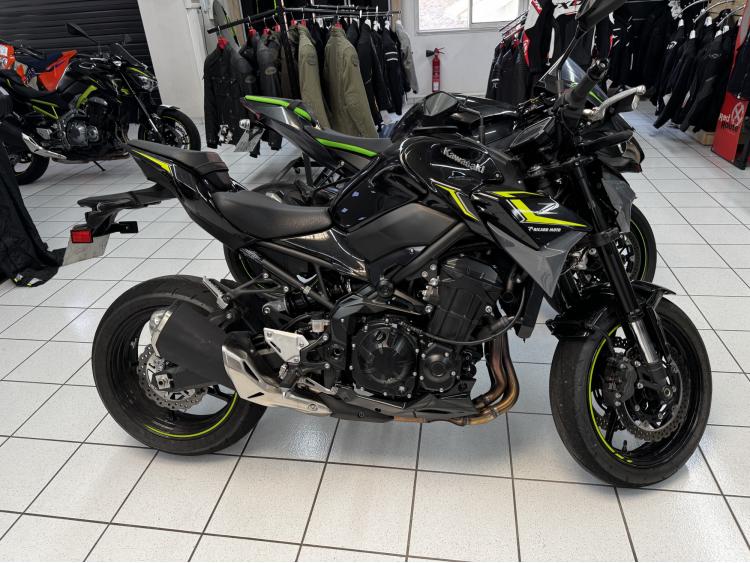 KAWASAKI Z 900