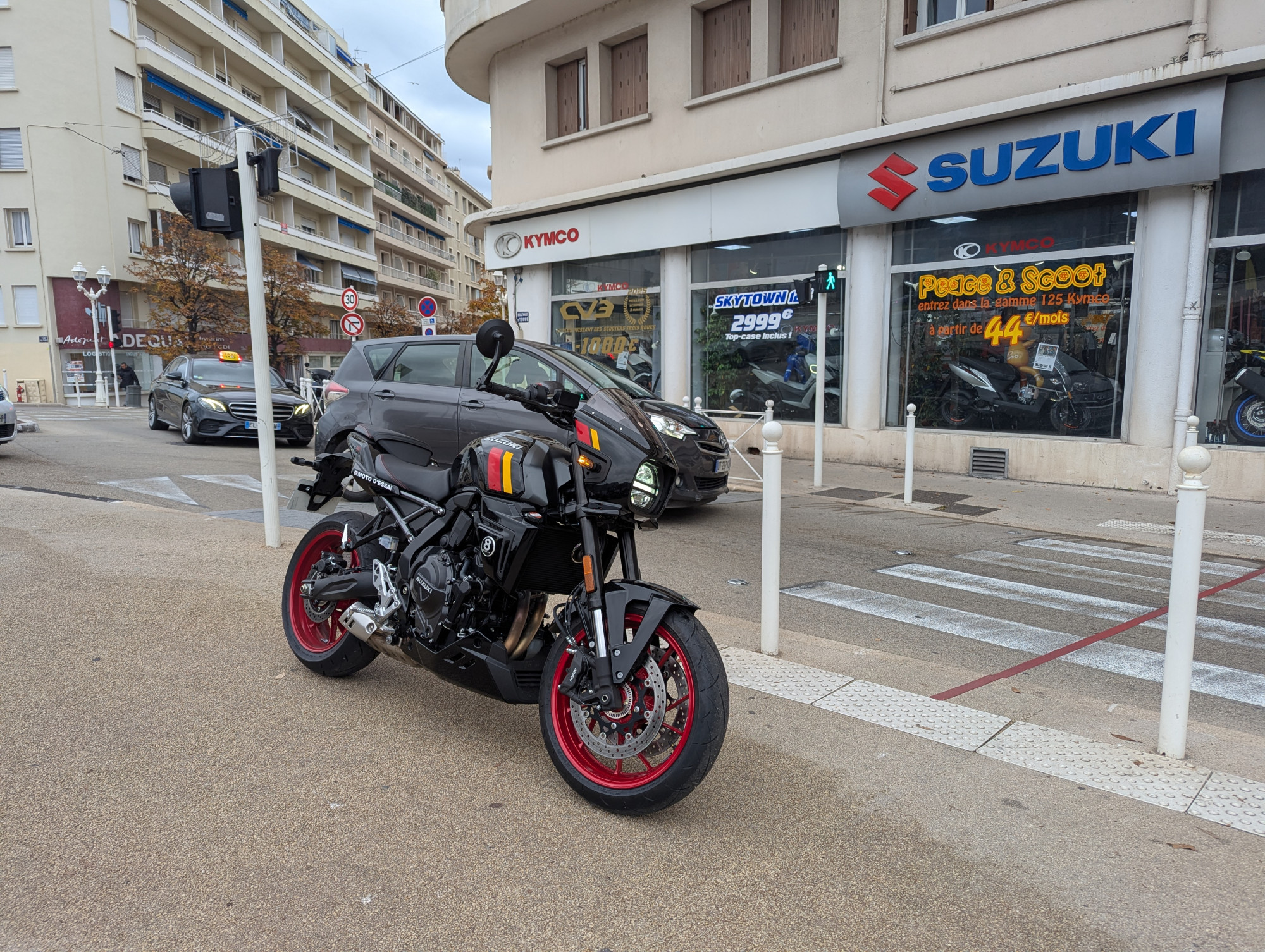 Photo du véhicule SUZUKI