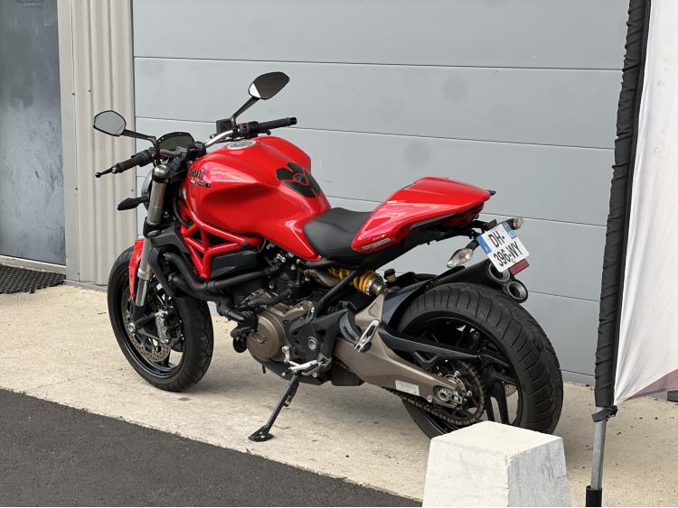 DUCATI MONSTER 821