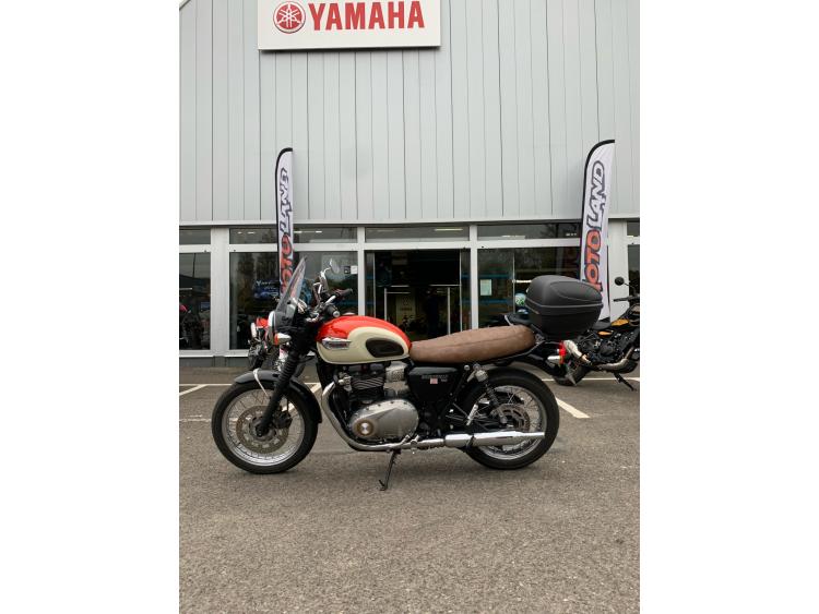 TRIUMPH BONNEVILLE T100 900