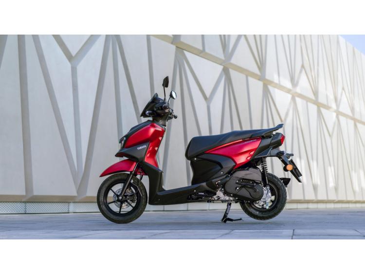 YAMAHA RayZR