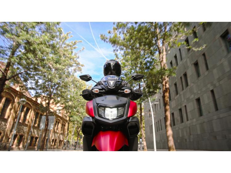 YAMAHA RayZR