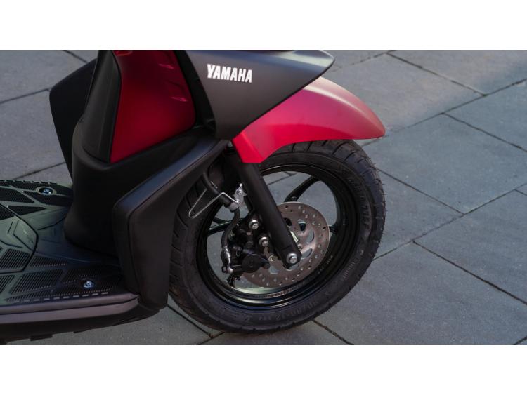 YAMAHA RayZR