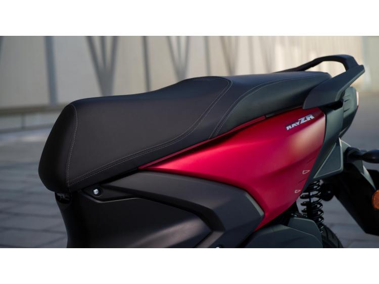 YAMAHA RayZR