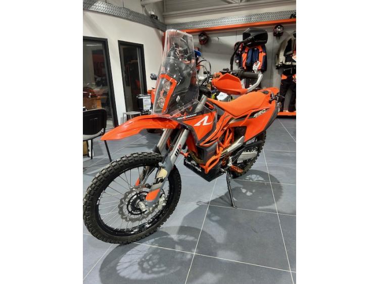 KTM 690 ENDURO R RADE GARAGE 
