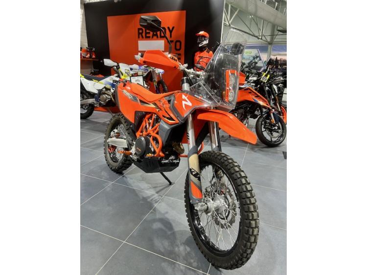 KTM 690 ENDURO R RADE GARAGE 